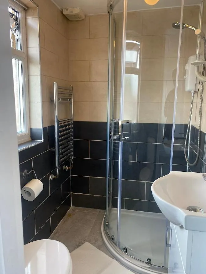Cosy House In Newham Apartment London 0*,